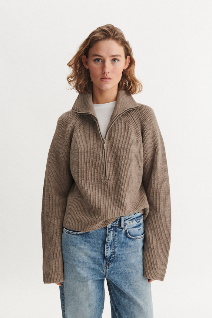 Basic Apparel - Cady Zip Sweater
