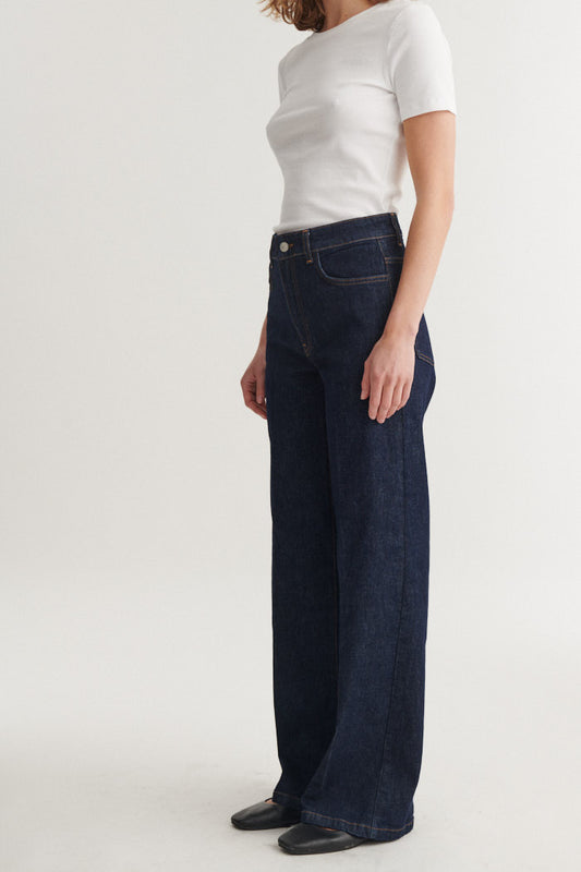 Basic Apparel - Enya Rinse Wash Jeans