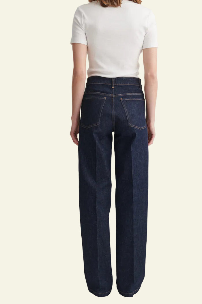 Basic Apparel - Enya Rinse Wash Jeans