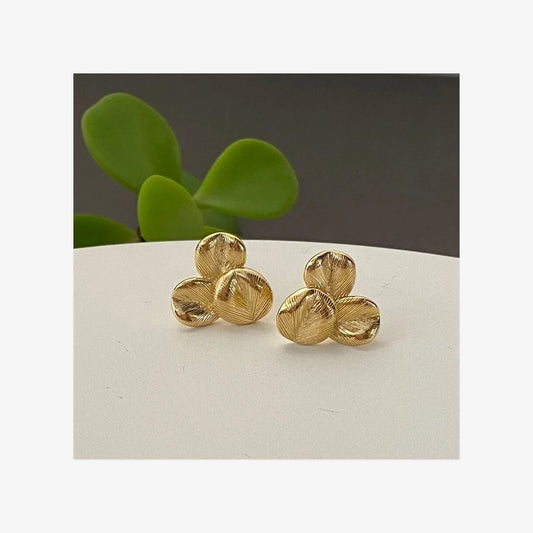 Lone P - Lucia Ørestik