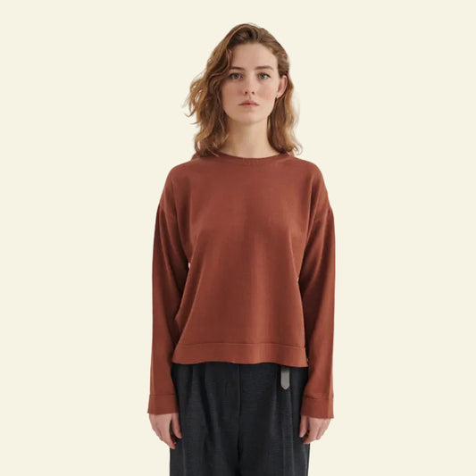 Basic Apparel - Kari O-Neck Tortoise Shell