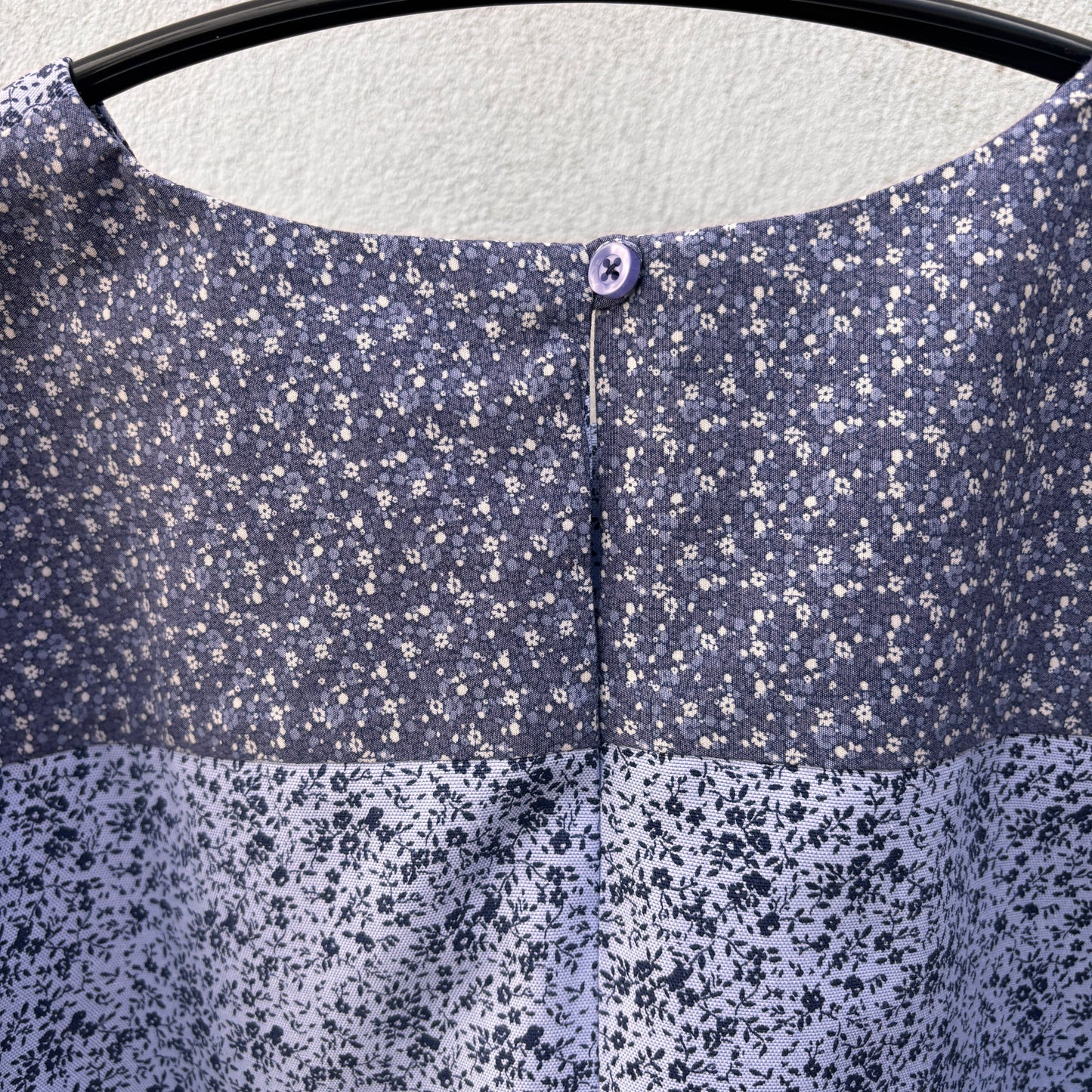 Yours to Complete - #1 Justerbar Bluse