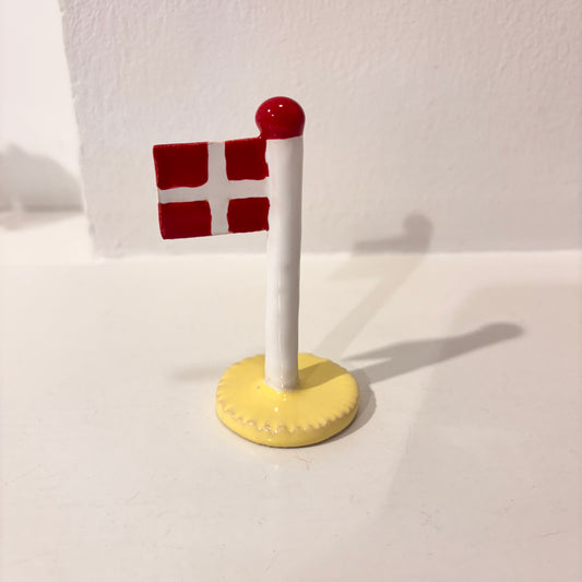 The Clay Play - 249 kr. Keramik Flag