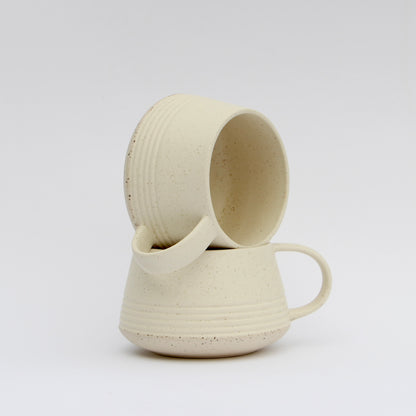 AVNBY KERAMIK - Cremehvid Rillet Kop