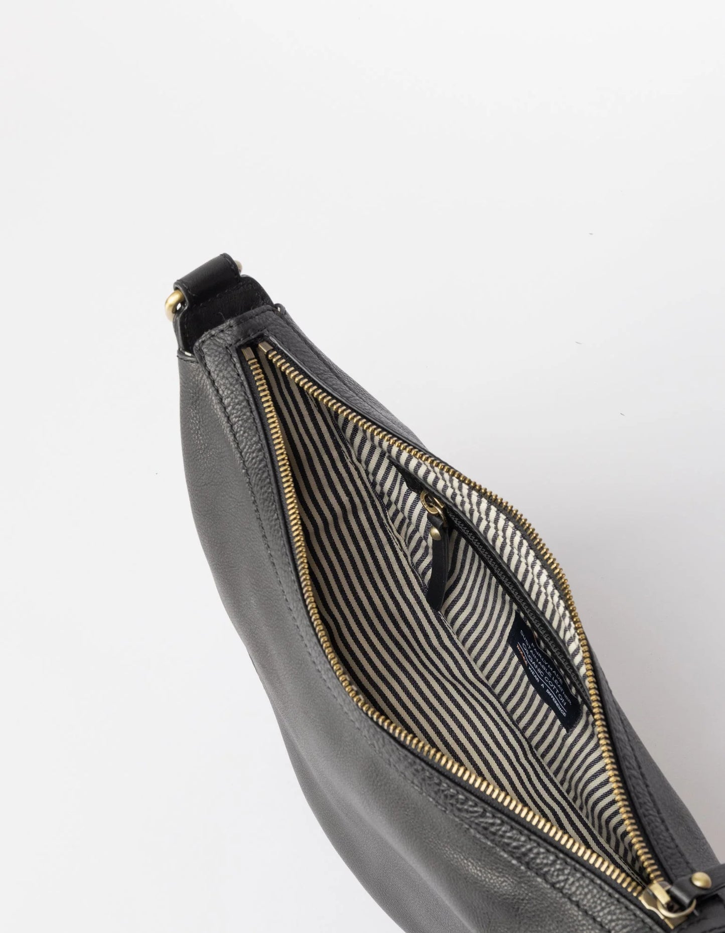 O MY BAG - Leo Black