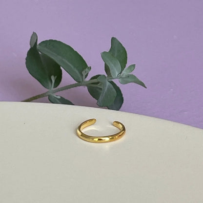 Lone P - Ear Cuff Plain