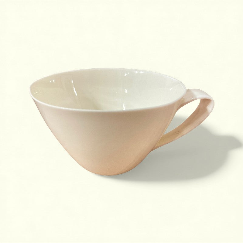 Caroline Fredriksson - Hvid porcelæns kop